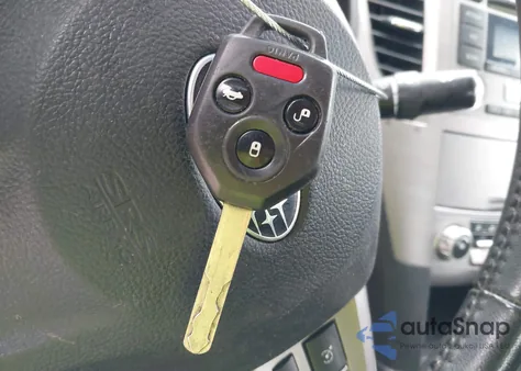 2013 Subaru Legacy 2.5I Premium из США, поврежденный, VIN 4S3BMBC60D3045131